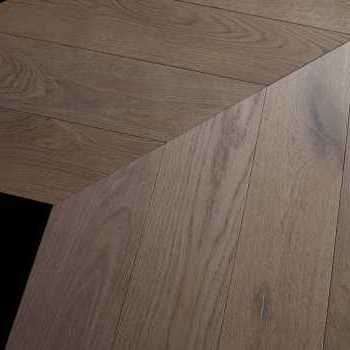 Le tre spine in parquet di legno